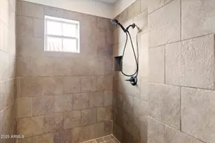 3973 E Hummingbird Ln, Phoenix, AZ 85050 - Photo 24