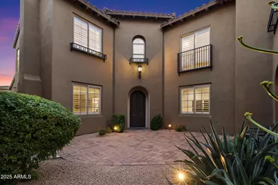 3973 E Hummingbird Lane, Phoenix, AZ 85050 - Photo 2