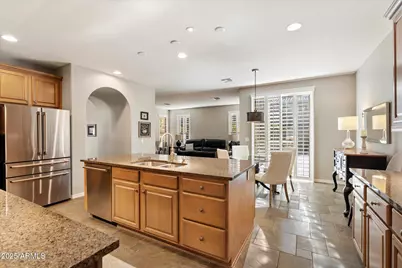 3973 E Hummingbird Lane, Phoenix, AZ 85050 - Photo 10