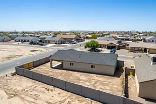 8442 W Raven Dr, Arizona City, AZ 85123 - Photo 40