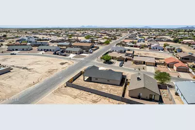 8442 W Raven Drive, Arizona City, AZ 85123 - Photo 36