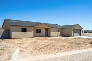 8442 W Raven Dr, Arizona City, AZ 85123 - Photo 4
