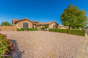 5452 W West Wind Dr, Glendale, AZ 85310 - Photo 2