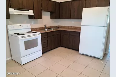 8322 N 60th Avenue #1, Glendale, AZ 85302 - Photo 6