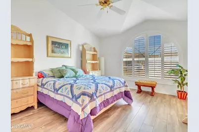 18764 N 89th Lane N, Peoria, AZ 85382 - Photo 10