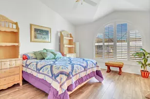 18764 N 89th Ln N, Peoria, AZ 85382 - Photo 10