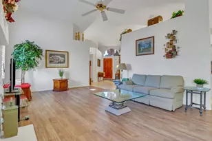 18764 N 89th Ln N, Peoria, AZ 85382 - Photo 6