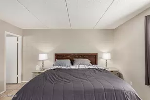 4201 E Camelback Rd, Phoenix, AZ 85018 - Photo 14