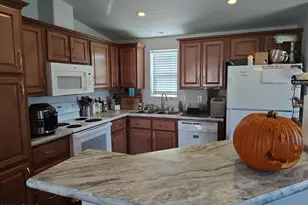 16125 S Apache Dr, Mayer, AZ 86333 - Photo 6