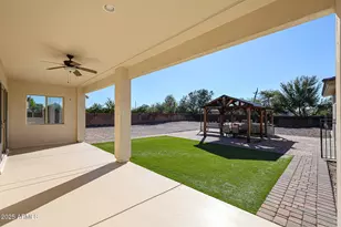 6327 E Dixileta Dr E, Cave Creek, AZ 85331 - Photo 36