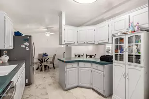 10955 N 79th Ave, Peoria, AZ 85345 - Photo 12