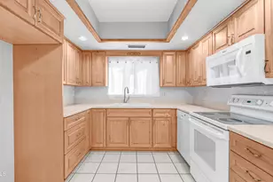 6608 W Phelps Rd, Glendale, AZ 85306 - Photo 8