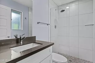 8228 E Monte Vista Rd, Scottsdale, AZ 85257 - Photo 26