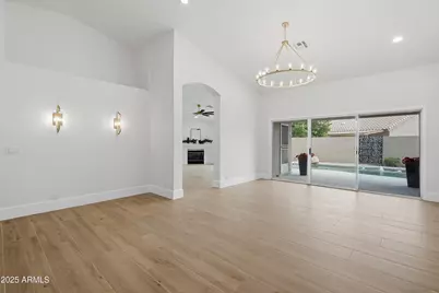 18637 N 85th Lane, Peoria, AZ 85382 - Photo 12