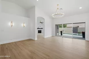 18637 N 85th Ln, Peoria, AZ 85382 - Photo 12