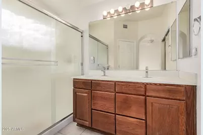 747 W Douglas Avenue, Gilbert, AZ 85233 - Photo 12