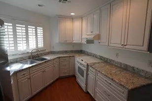 9235 N 51st Ln, Glendale, AZ 85302 - Photo 4