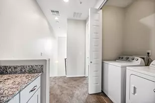 2090 S Dorsey Ln, Tempe, AZ 85282 - Photo 28