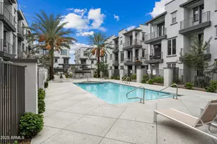 2090 S Dorsey Ln, Tempe, AZ 85282 - Photo 2