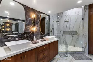 8915 N Drey Ln, Phoenix, AZ 85021 - Photo 16