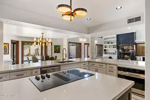 8915 N Drey Ln, Phoenix, AZ 85021 - Photo 12