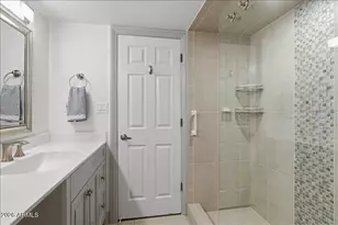 2837 E North Ln, Phoenix, AZ 85028 - Photo 16