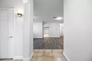 10805 W Woodland Ave, Avondale, AZ 85323 - Photo 2