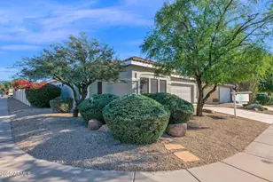 26415 N 41st St, Phoenix, AZ 85050 - Photo 4