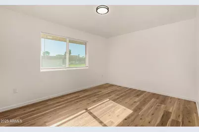 10722 W Kelso Drive, Sun City, AZ 85351 - Photo 26
