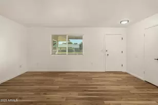 10722 W Kelso Dr, Sun City, AZ 85351 - Photo 8