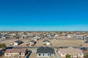 9125 W Reventon Dr, Arizona City, AZ 85123 - Photo 32