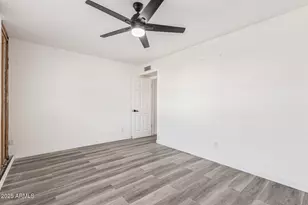 1873 E Ellis Dr, Tempe, AZ 85282 - Photo 20