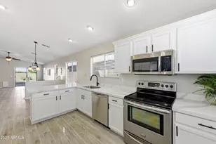 45526 W Windmill Dr, Maricopa, AZ 85139 - Photo 12