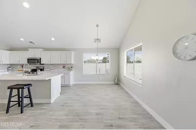 18575 N Miller Way, Maricopa, AZ 85139 - Photo 14