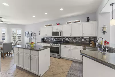 19228 N Guardian Lane, Surprise, AZ 85387 - Photo 12