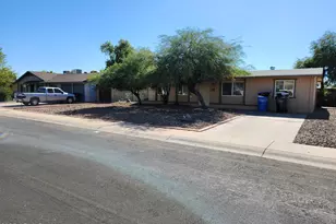 1803 W Kerry Ln, Phoenix, AZ 85027 - Photo 2