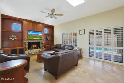 1044 W Indian Hills Place, Phoenix, AZ 85023 - Photo 16