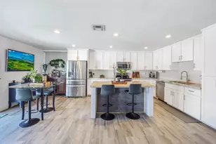 8728 E Monte Vista Rd, Scottsdale, AZ 85257 - Photo 6