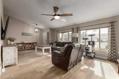 4154 W Questa Drive, Glendale, AZ 85310 - Photo 8