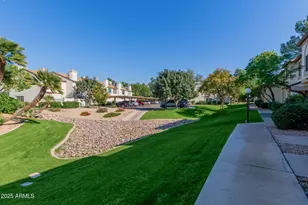 4114 E Union Hills Dr, Phoenix, AZ 85050 - Photo 38