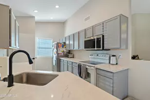 18240 N 89th Ln, Peoria, AZ 85382 - Photo 8