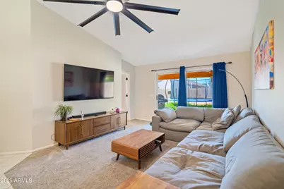 18240 N 89th Lane, Peoria, AZ 85382 - Photo 12