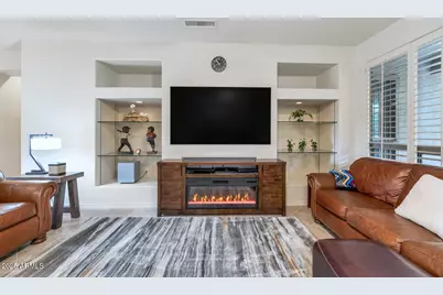 15230 W Cascade Court, Surprise, AZ 85374 - Photo 6