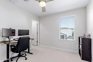 17478 W Paraiso Ln W, Surprise, AZ 85387 - Photo 20