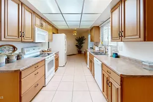 10361 W Campana Dr, Sun City, AZ 85351 - Photo 6
