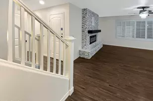 11671 N 165th Ln, Surprise, AZ 85388 - Photo 8