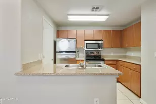 5302 E Van Buren St, Phoenix, AZ 85008 - Photo 8