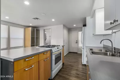 1030 E Polk Street, Phoenix, AZ 85006 - Photo 8
