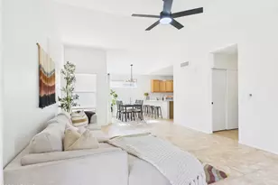 11807 N 76th Ave, Peoria, AZ 85345 - Photo 10