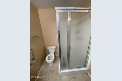 330 E Desert Drive, Phoenix, AZ 85042 - Photo 20